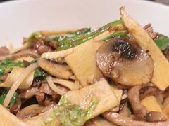 生爆牛肉面-寻裕记·现炒浇头面(人民广场店)