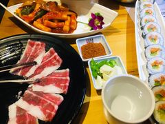 -唯成•韩国炭火烤肉 유성고기