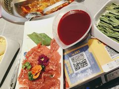 -生活如沸·顺德水牛奶火锅(人民广场店)