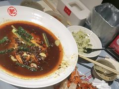 -肥肥虾庄·金牌油焖大虾(杨园滨江时代walk店)
