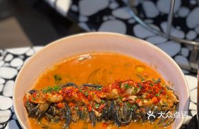 Lemon Butter Crab Meat Squid Ink Pasta