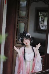 -一揽芳华汉服旗袍体验馆(拙政园店)