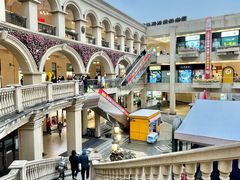 -王府井奥莱临潼小镇(临潼店)