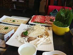 -小天鹅火锅·一线江景洪鼎旗舰店(洪崖洞店)