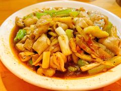 -茅屋大酒店
