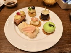 -松山湖凯悦酒店·Café自助餐厅·周末火舞秀表演