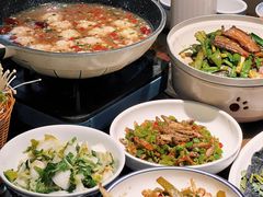 -廖师傅大蒜炒腊肉(袁家岭店)