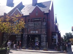 -钟书阁(松江泰晤士小镇店)