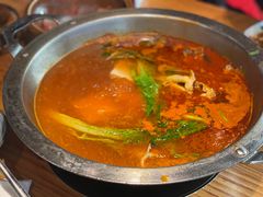 -野山舂·贵州现舂酸汤牛肉(鸿通城店)