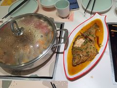 -黄记煌三汁焖锅(新佳丽江汉路店)