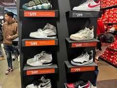 -NIKE上海青浦优选体验店