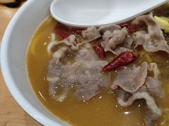 -三千粉牛肉米粉(来客茂店)