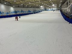 -乔波室内滑雪场