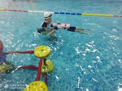 -乐悠游亲子游泳俱乐部