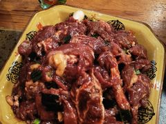 -黄利砖万峰林布依特色酸笋牛肉馆