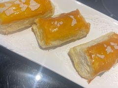 榴莲酥-高第街56号港式餐厅·精选(世茂广场宽厚里大明湖店)
