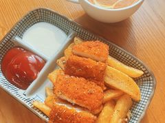 -HELLO 27 意面·沙拉·帕尼尼