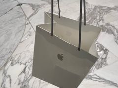 -Apple零售店(华贸购物中心店)