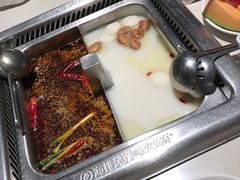 鸳鸯锅底-海底捞火锅(杭州庆春路夜宵主题店)