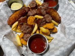 小吃拼盘-Primo·丽莫意大利窑烤披萨