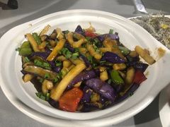 -胖大嫂渔家排档(半边山店)