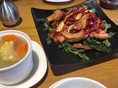 -隔壁老王·家常云南菜(花巷店)