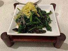 -闫府私房菜(经四路万达店)