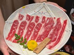 -山川小町·极番烧肉(新地假日广场店)