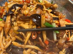 -八碗湘长沙市井菜(坡子街店)