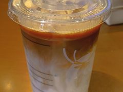 -瑞幸咖啡(皇岗村广场中庭店)