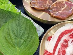 -臻牛烤肉