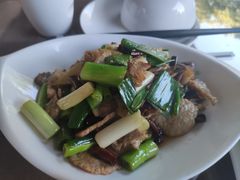 -湖泉水云间餐厅·弥勒地道菜(B座店)