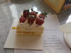 白雪鲜莓蛋糕-TOUCH泰奇(金桥长岛路店)