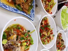 -红色湘菜馆(春风店)