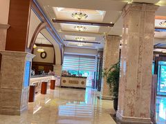 -山明水秀大饭店
