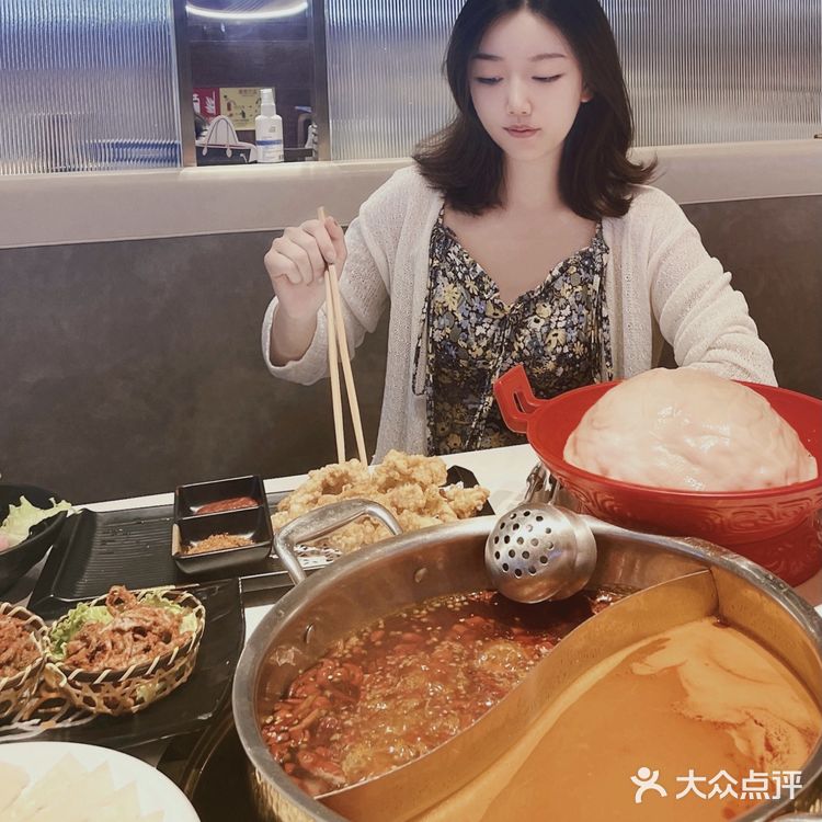 深圳探店｜超🔥排队王 周师兄重庆火锅来深啦