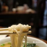 这跟油条竟然比我手臂还粗