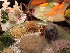 -得意咚瓜·顺德鱼生·冬瓜火锅(深圳首店)