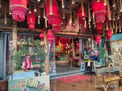 -老滇山寨•云南特色菜•地方菜•民族风情歌舞表演(金碧店)