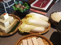 -罗勒家·养生火锅· Bistro(大望路店)