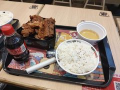 -万和春排骨砂锅米饭(湖北路店)