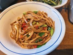 -湘力力小院·鱼汤泡饭(枫林路店)