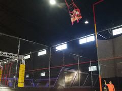 -嘿哟动霸CHUA·新潮玩运动娱乐中心·蹦床滑冰团建乐园