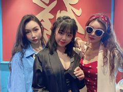 -里堂派对·独栋团建聚会小院轰趴馆(三圣乡店)