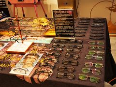 -肆兮眼镜·蔡司·徕卡战略合作店(大坪店)