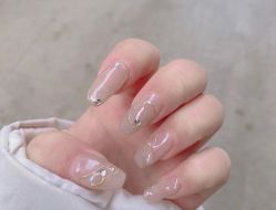 -悦指间美甲美睫
