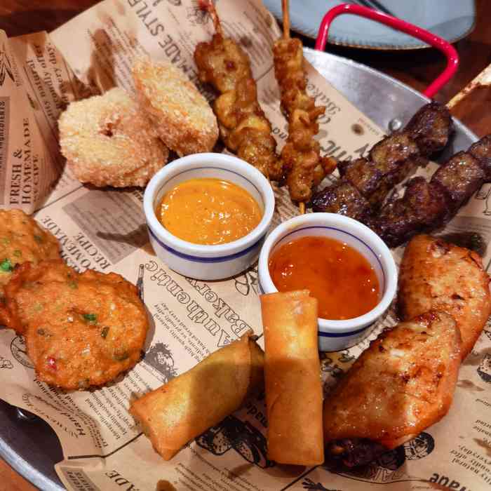 纳兰宫·东南亚风味餐厅(徐泾夏都小镇店)-"平安夜中午又来光临纳兰宫