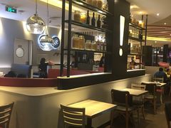 -必胜客(武汉欢乐谷店)