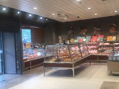 面包甜点陈列柜-巴黎贝甜(印象城店)