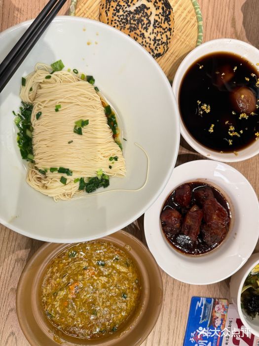 新万鑫银丝面·非遗无锡味(惠山古镇店)蟹粉面图片